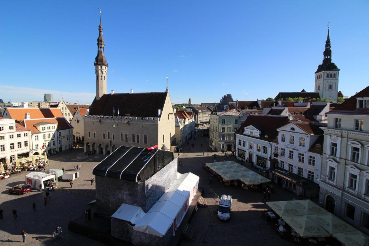 Old Town Square Reval